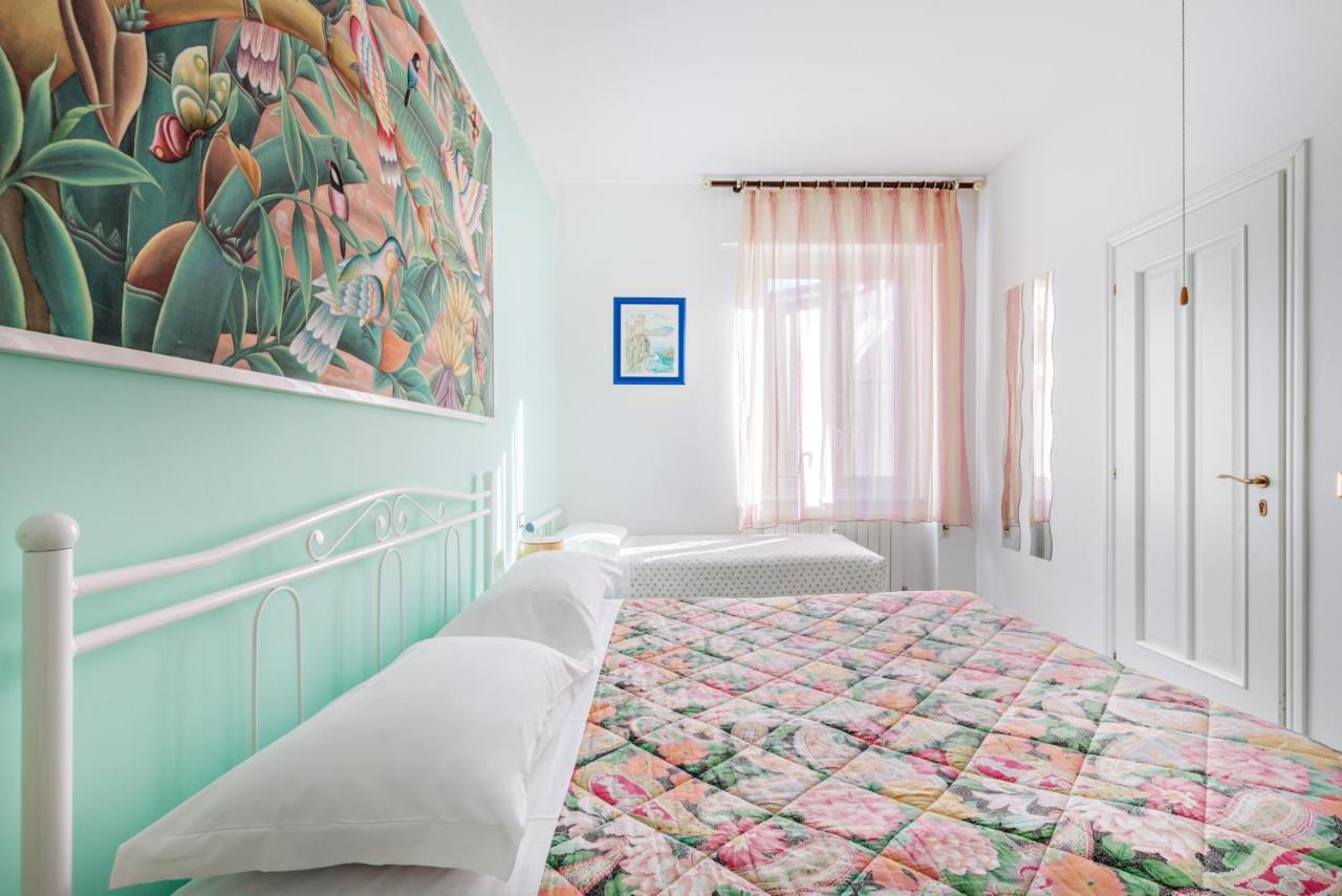 Lia Rooms 2 ลาสเปเซีย ภายนอก รูปภาพ
