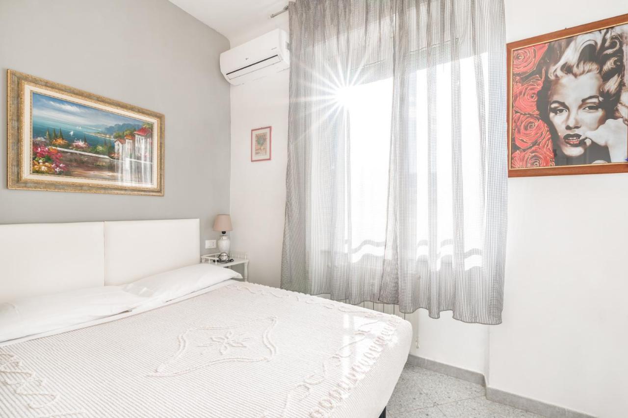 Lia Rooms 2 ลาสเปเซีย ภายนอก รูปภาพ